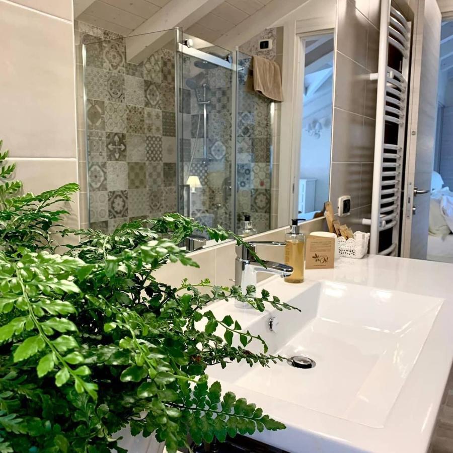 La Vista Del Poggio Bed & Breakfast คาสเตลลาโร ภายนอก รูปภาพ