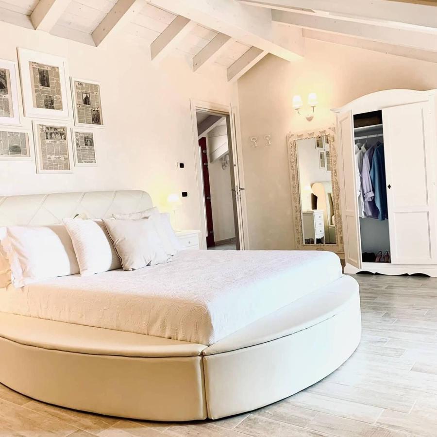 La Vista Del Poggio Bed & Breakfast คาสเตลลาโร ภายนอก รูปภาพ