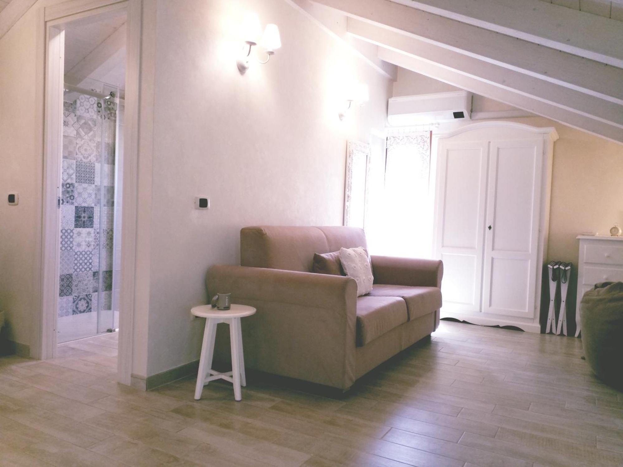 La Vista Del Poggio Bed & Breakfast คาสเตลลาโร ภายนอก รูปภาพ